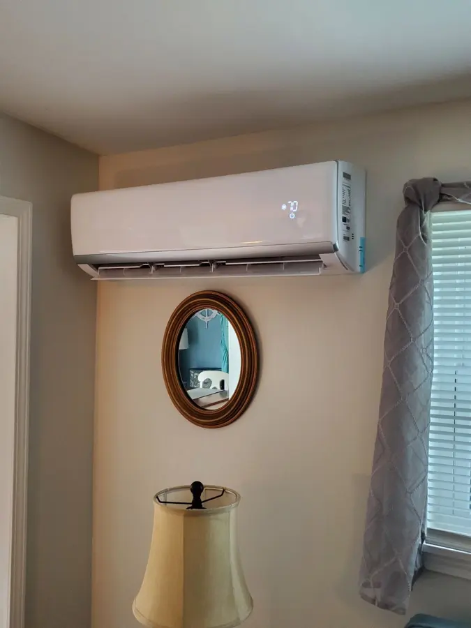 Wall-mounted mini-split indoor unit